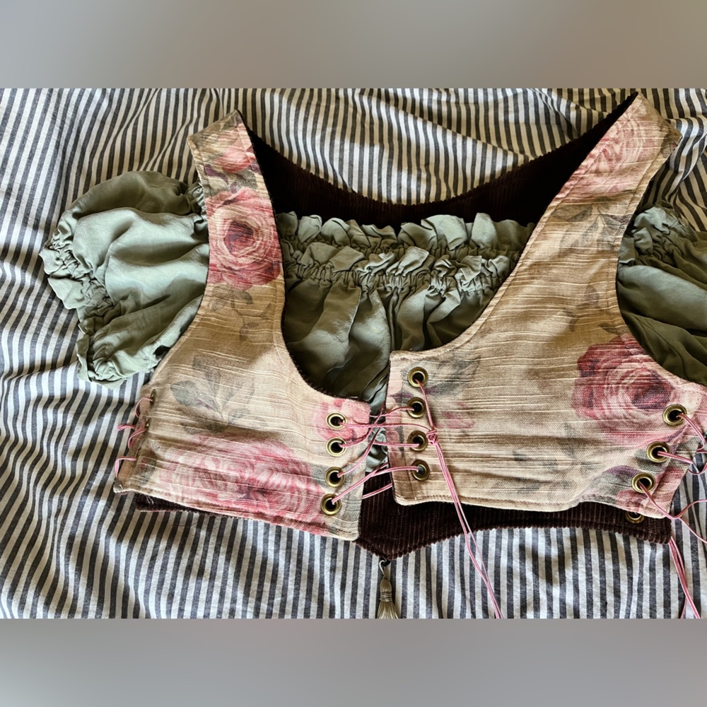 Renaissance corset and shirt